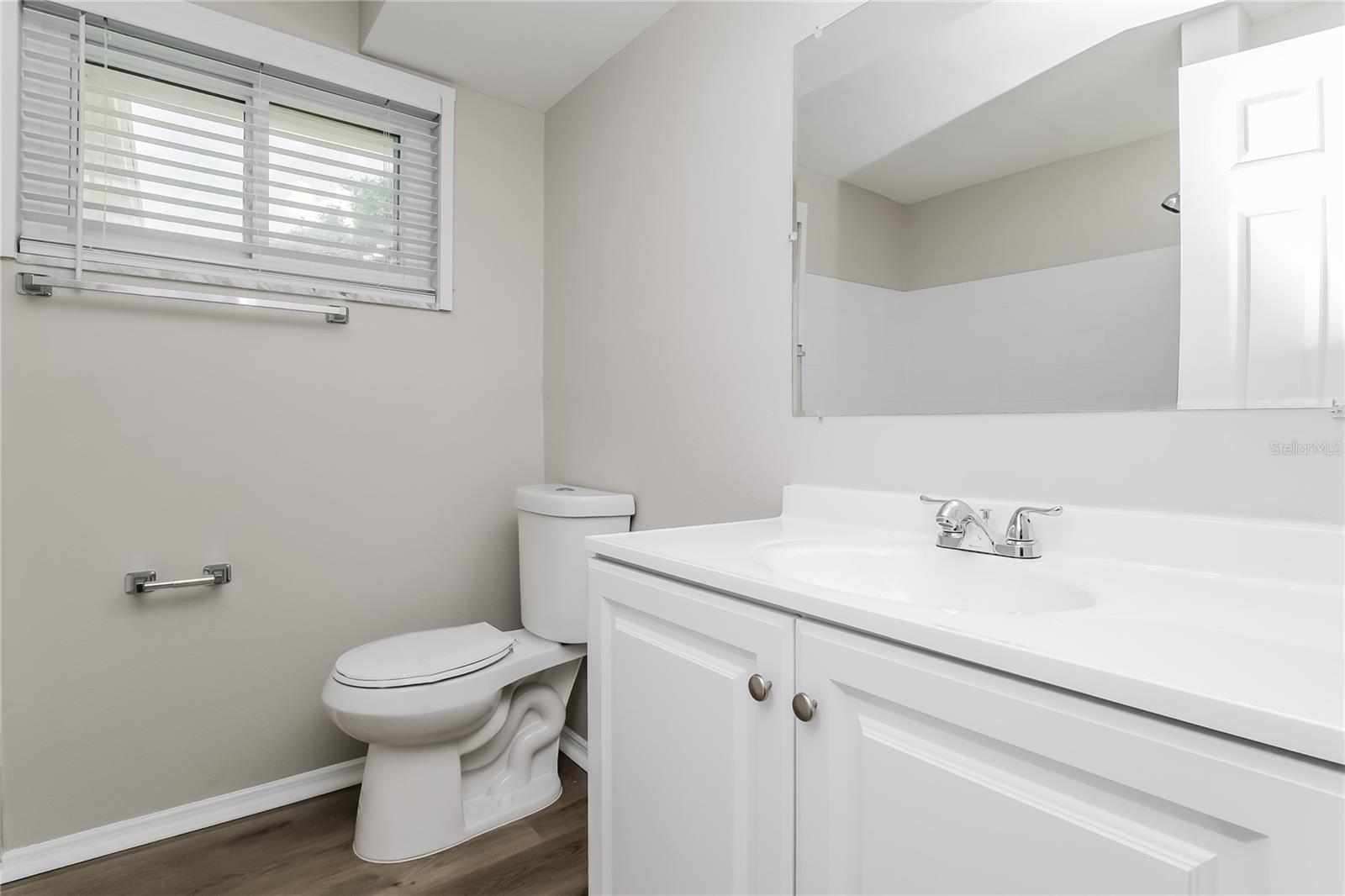 EASTBURY GARDENS - Residential Lease