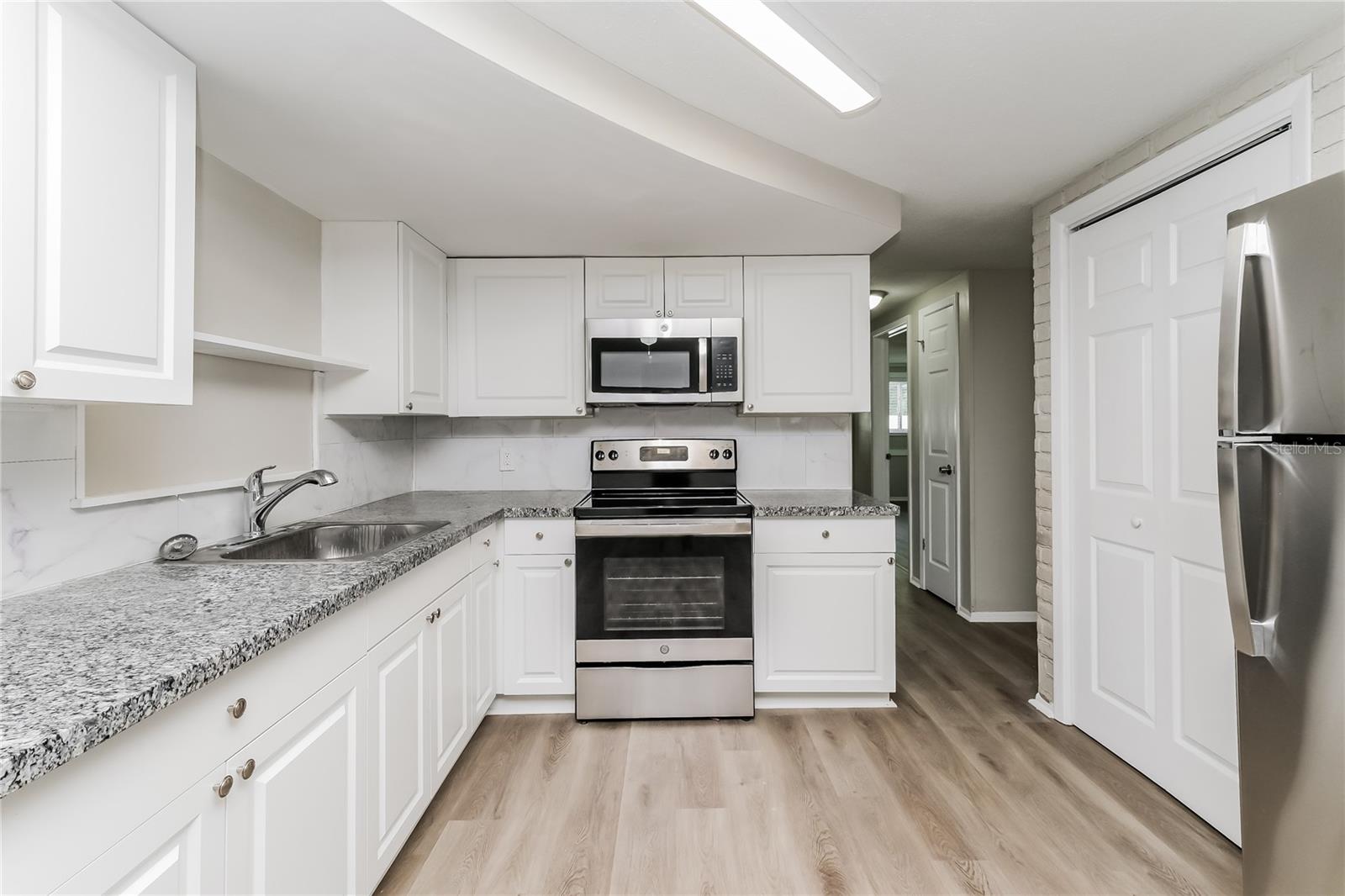 EASTBURY GARDENS - Residential Lease