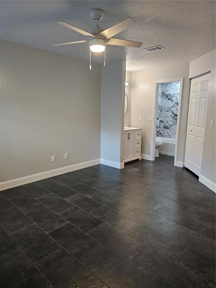 REGENCY PARK AT LAKE MARY A CONDO - Residential