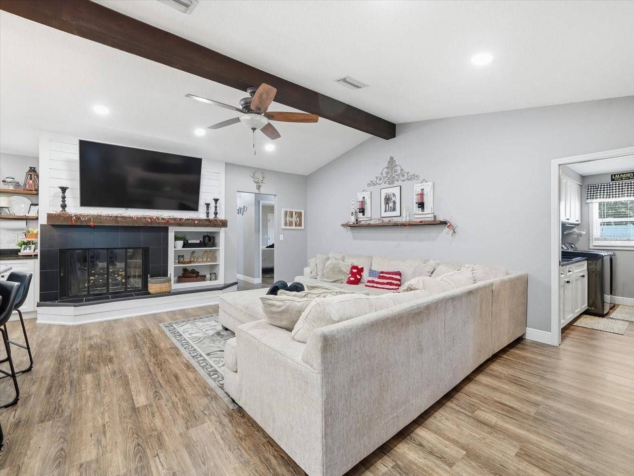 SPRING HILL - Residential