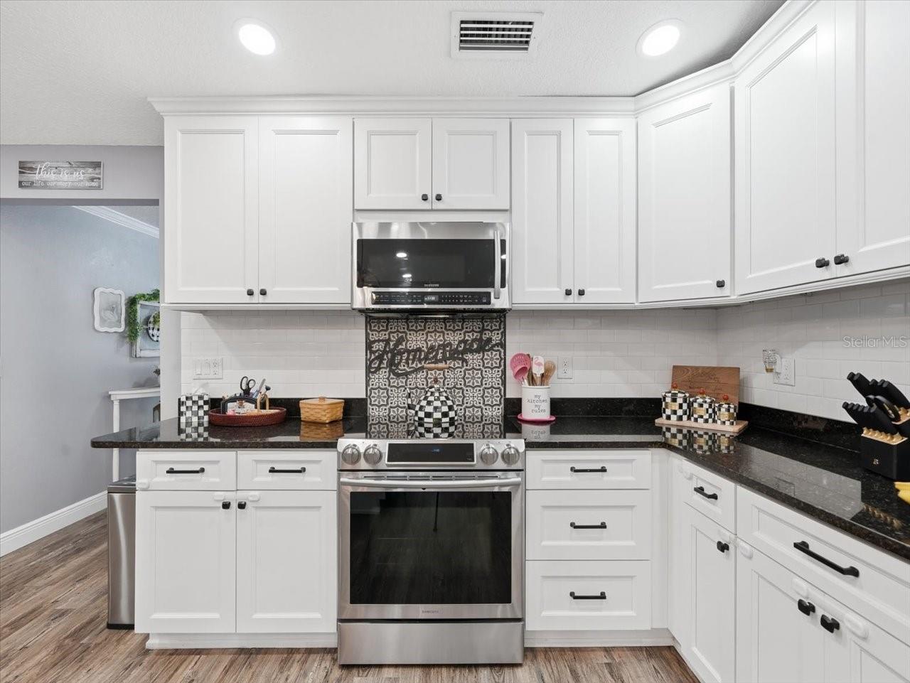 SPRING HILL - Residential