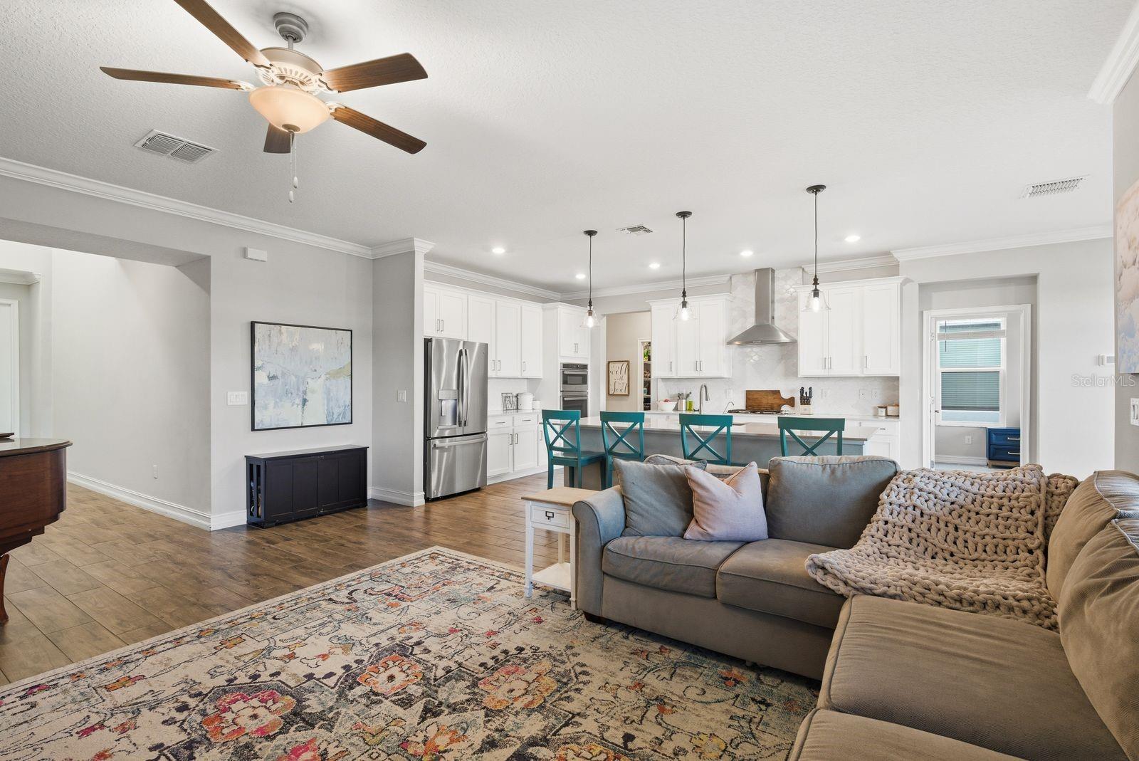 MITCHELL 54 WEST PH 3 - Residential