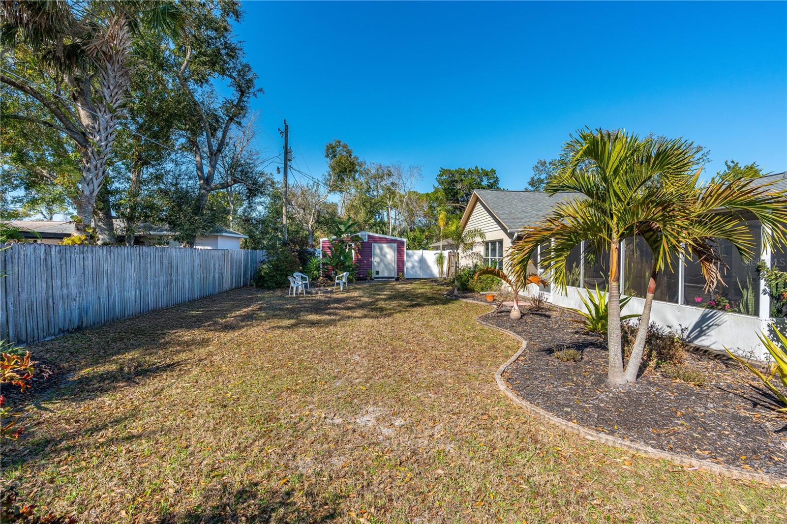 FL SHORES-NORTH OF 16TH ST - Residential