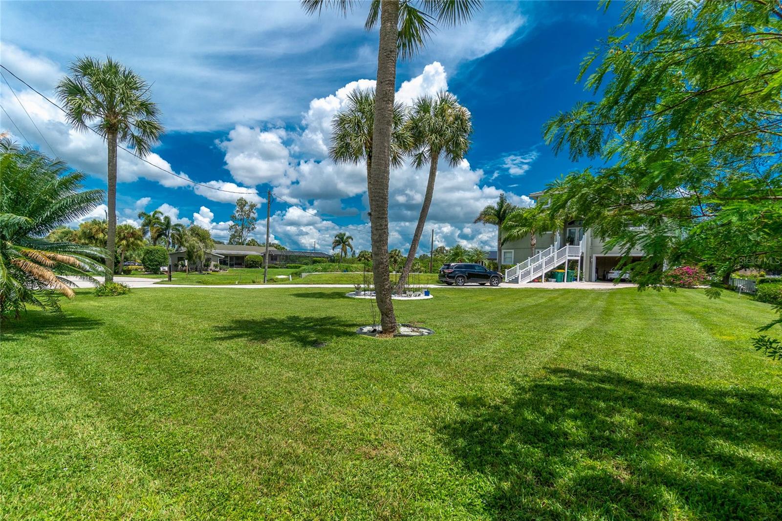 SUNCOAST HARBOR - Land