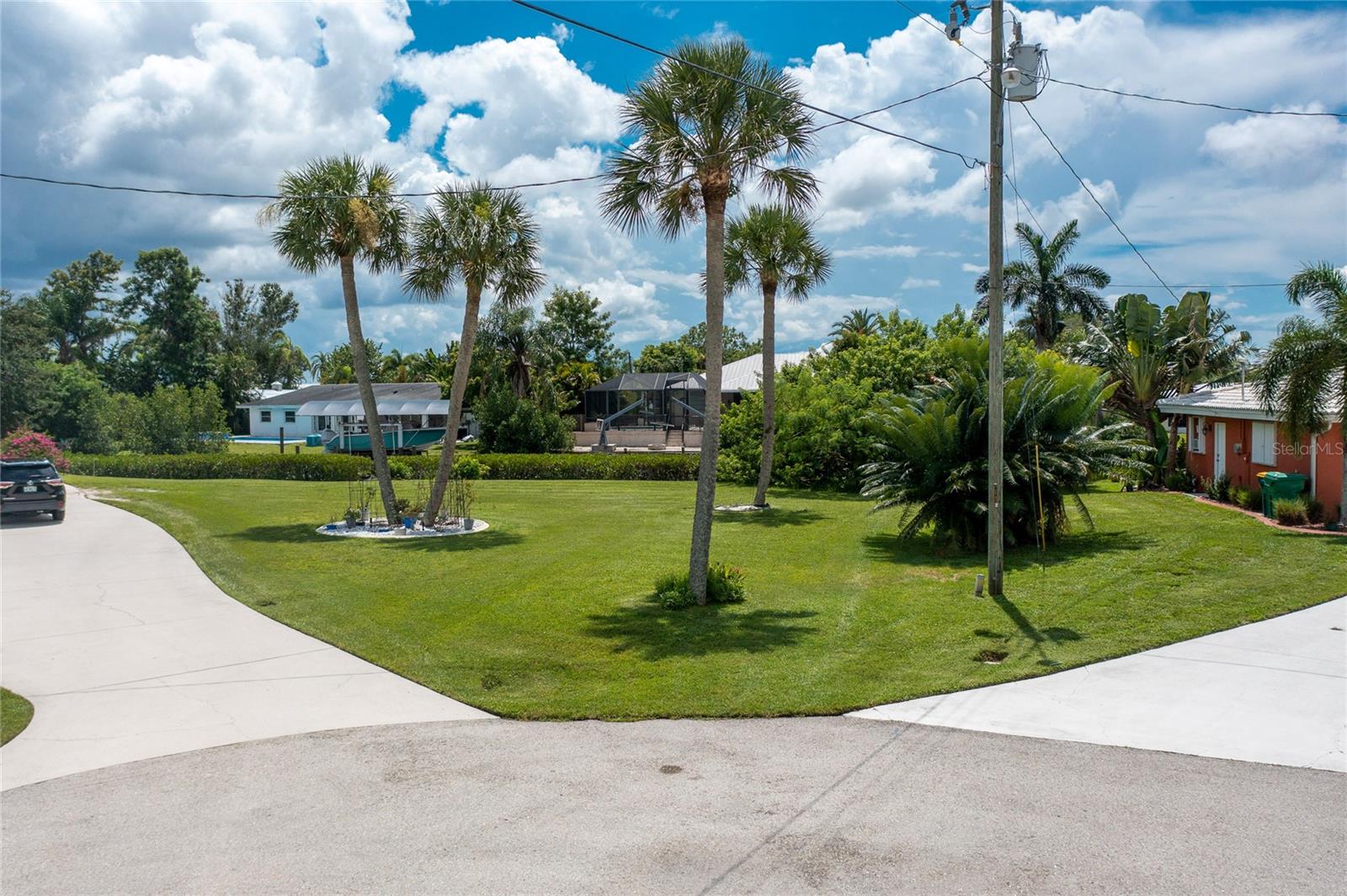 SUNCOAST HARBOR - Land