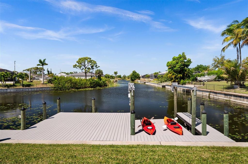 Photo of 1808 SW 8th Place, Cape Coral, FL 33991 (MLS # C7524662)