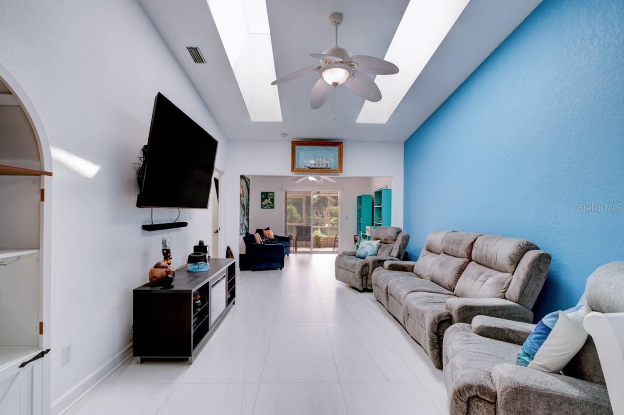 2246 HAWKS COVE CIRCLE