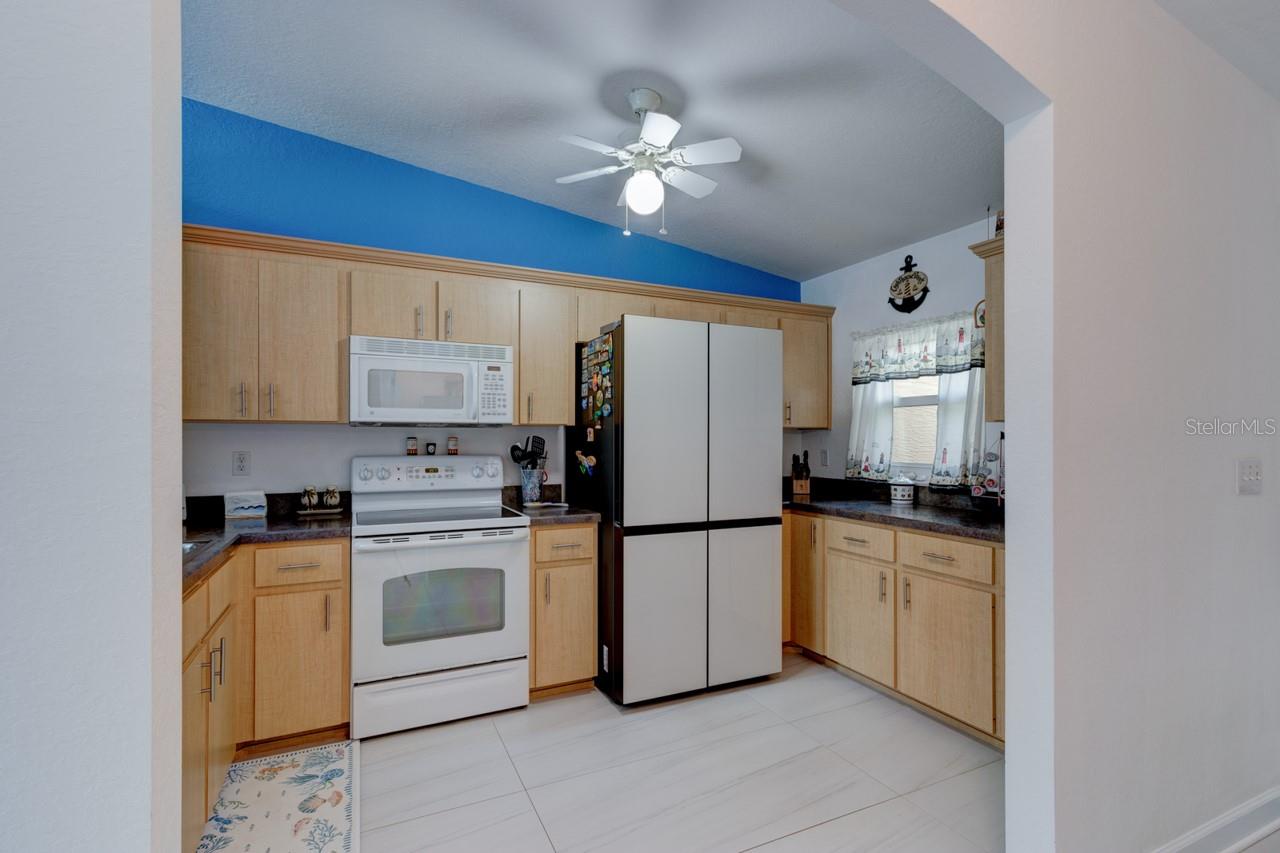 2246 HAWKS COVE CIRCLE