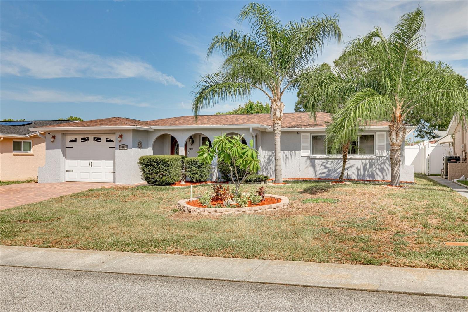 COLONIAL HILLS - Residential