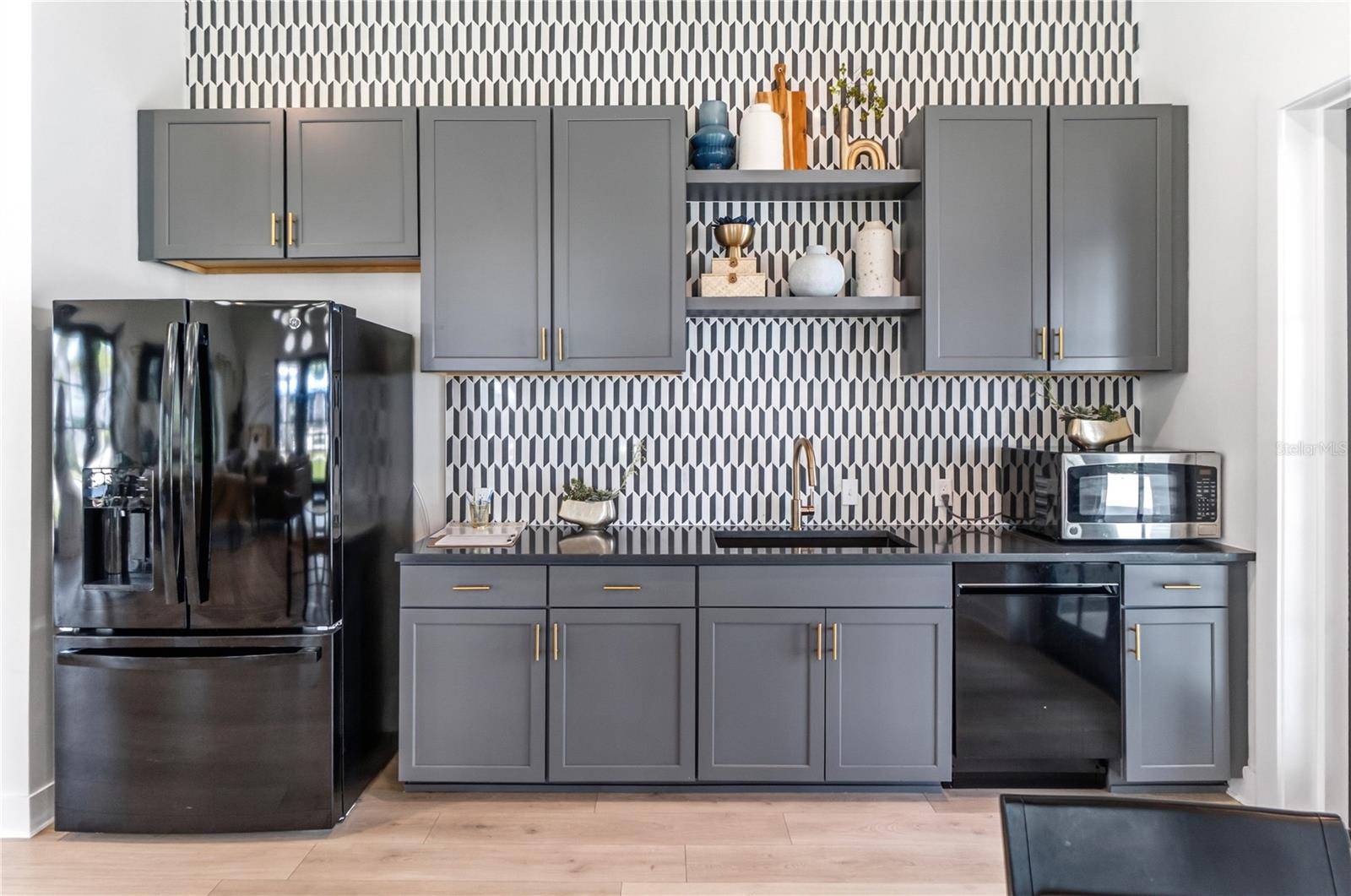 EMERALD LNDG/WATERSIDE - Residential