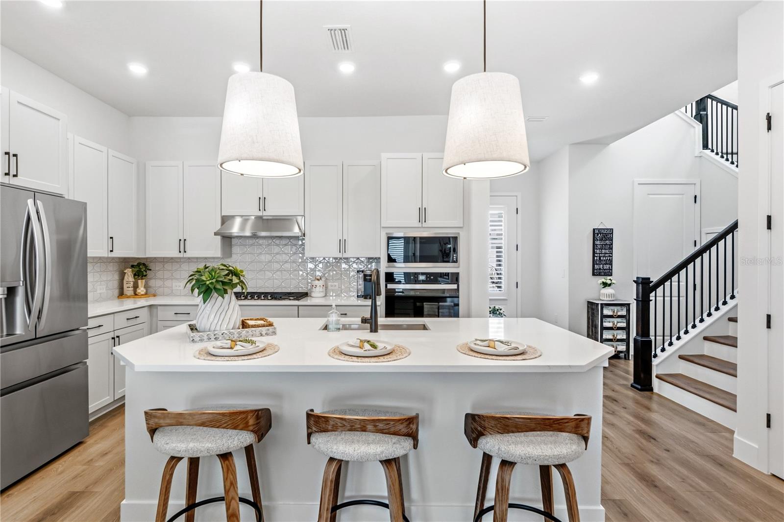 EMERALD LNDG/WATERSIDE - Residential