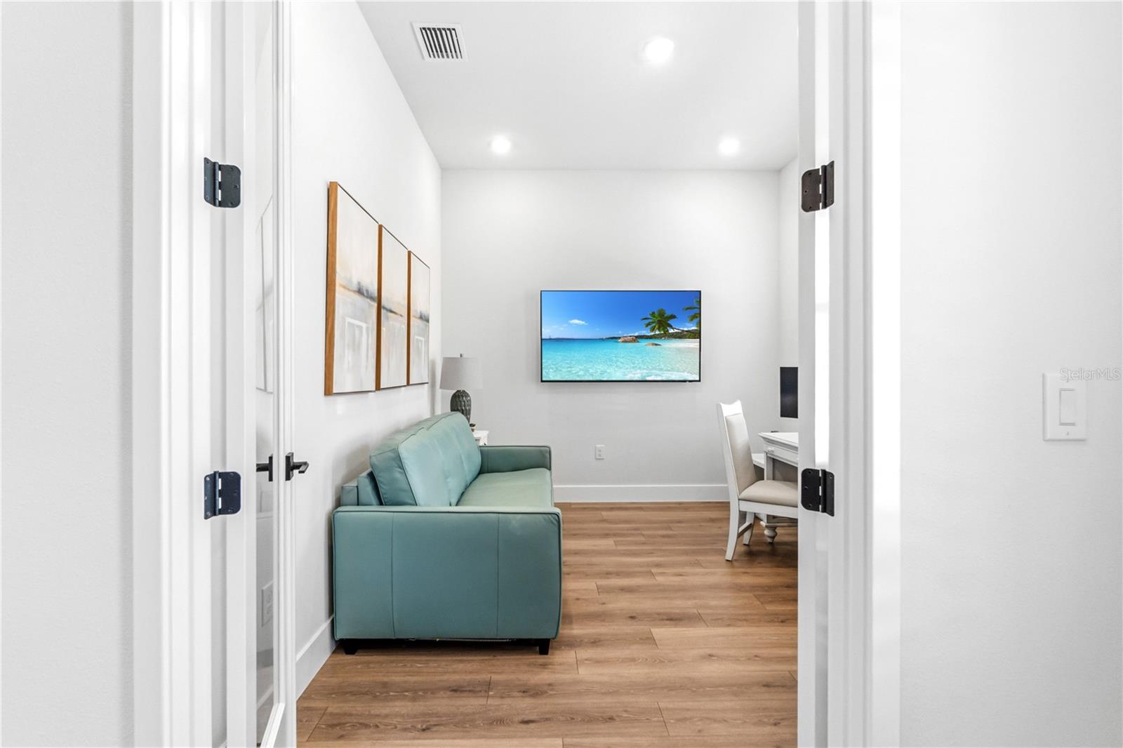 EMERALD LNDG/WATERSIDE - Residential