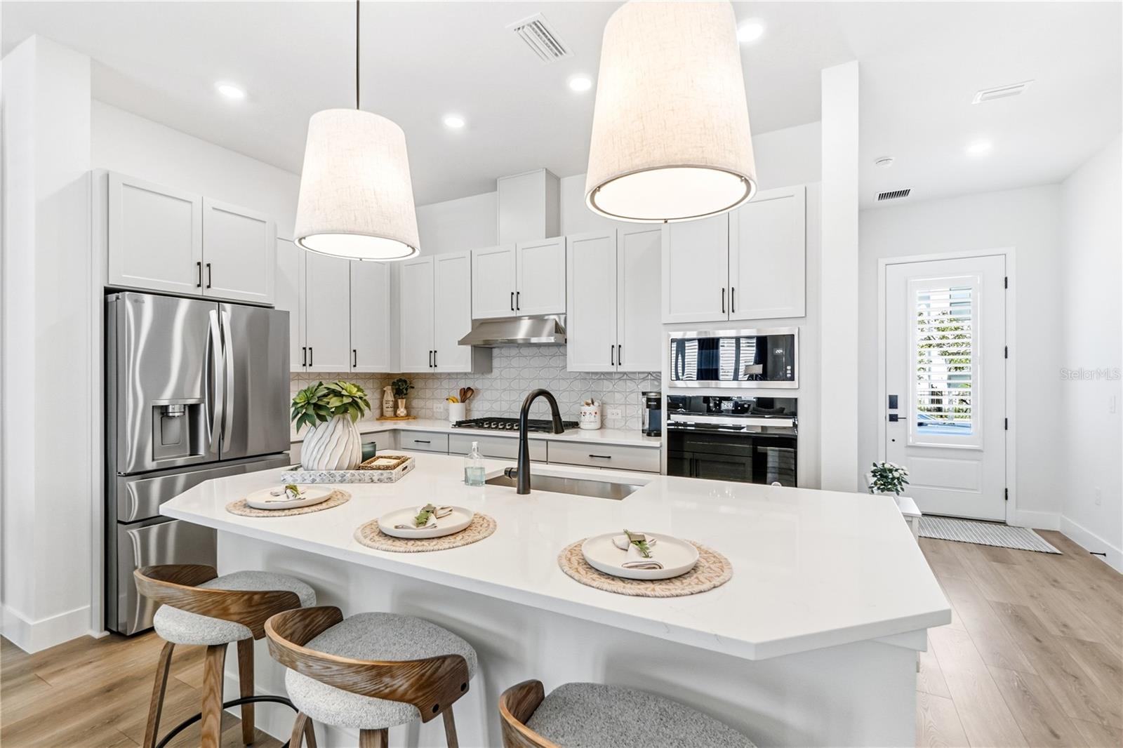 EMERALD LNDG/WATERSIDE - Residential