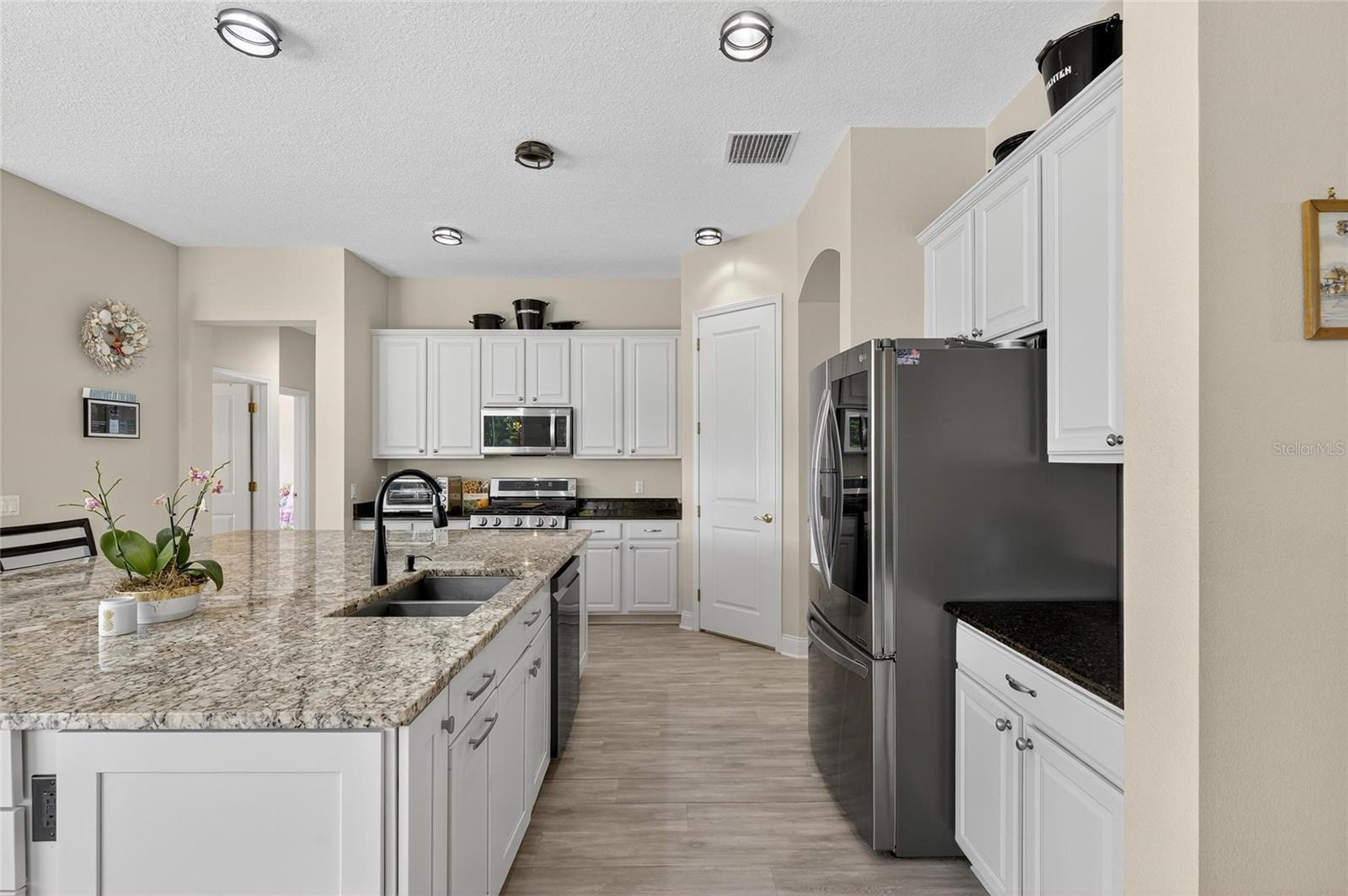 MIRABAY PH 1B-1/2A-1/3B-1 - Residential
