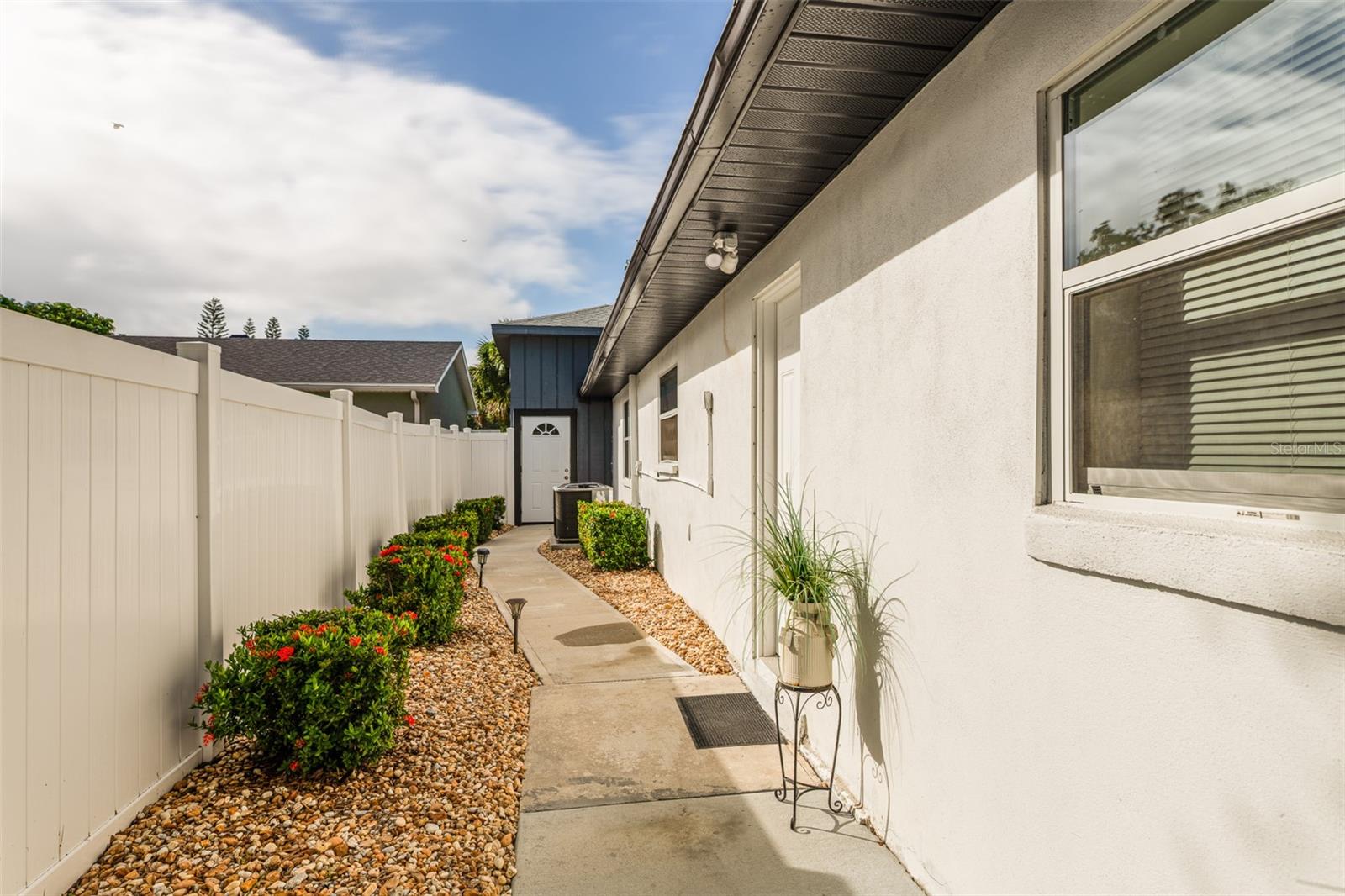 INTERBAY - Residential Lease