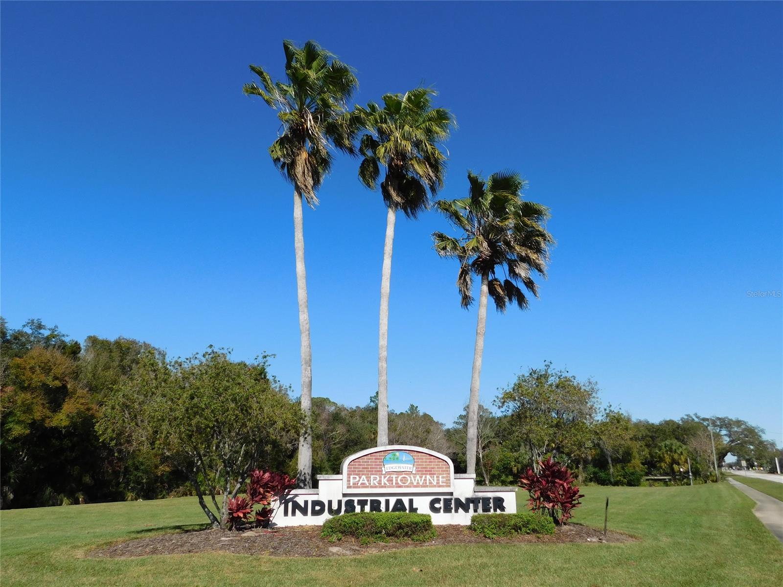 Parktowne Indust Center Tr - Land