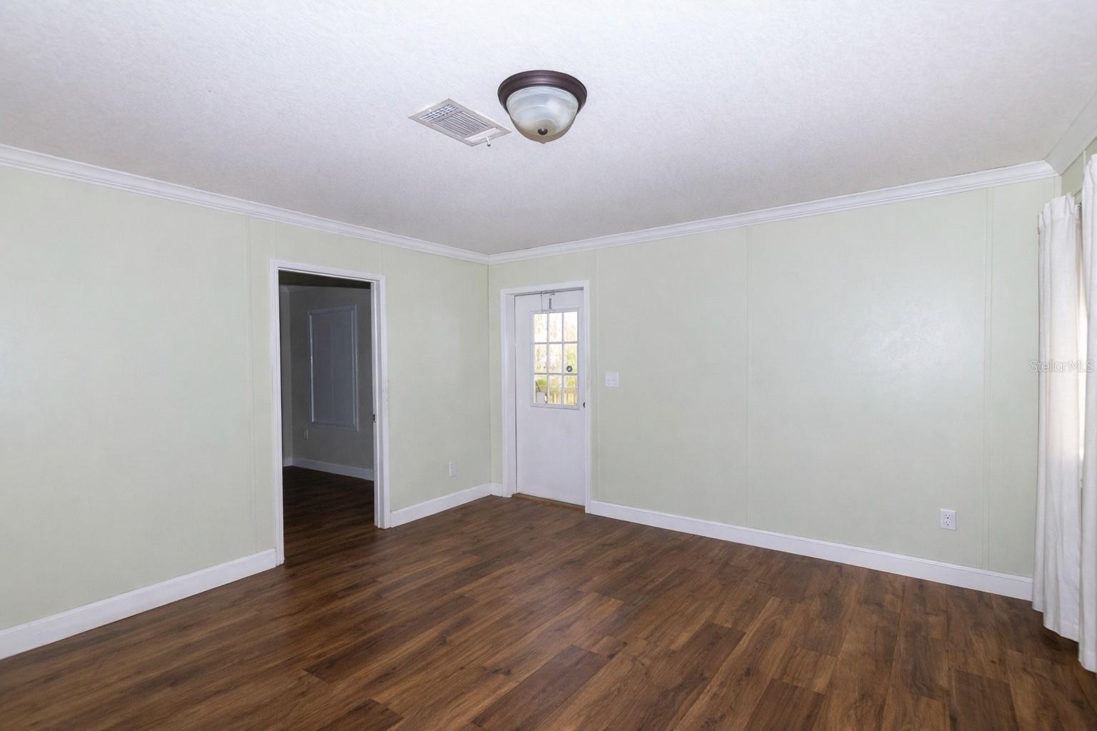 LAKE TROPICANA RANCHETTES - Residential