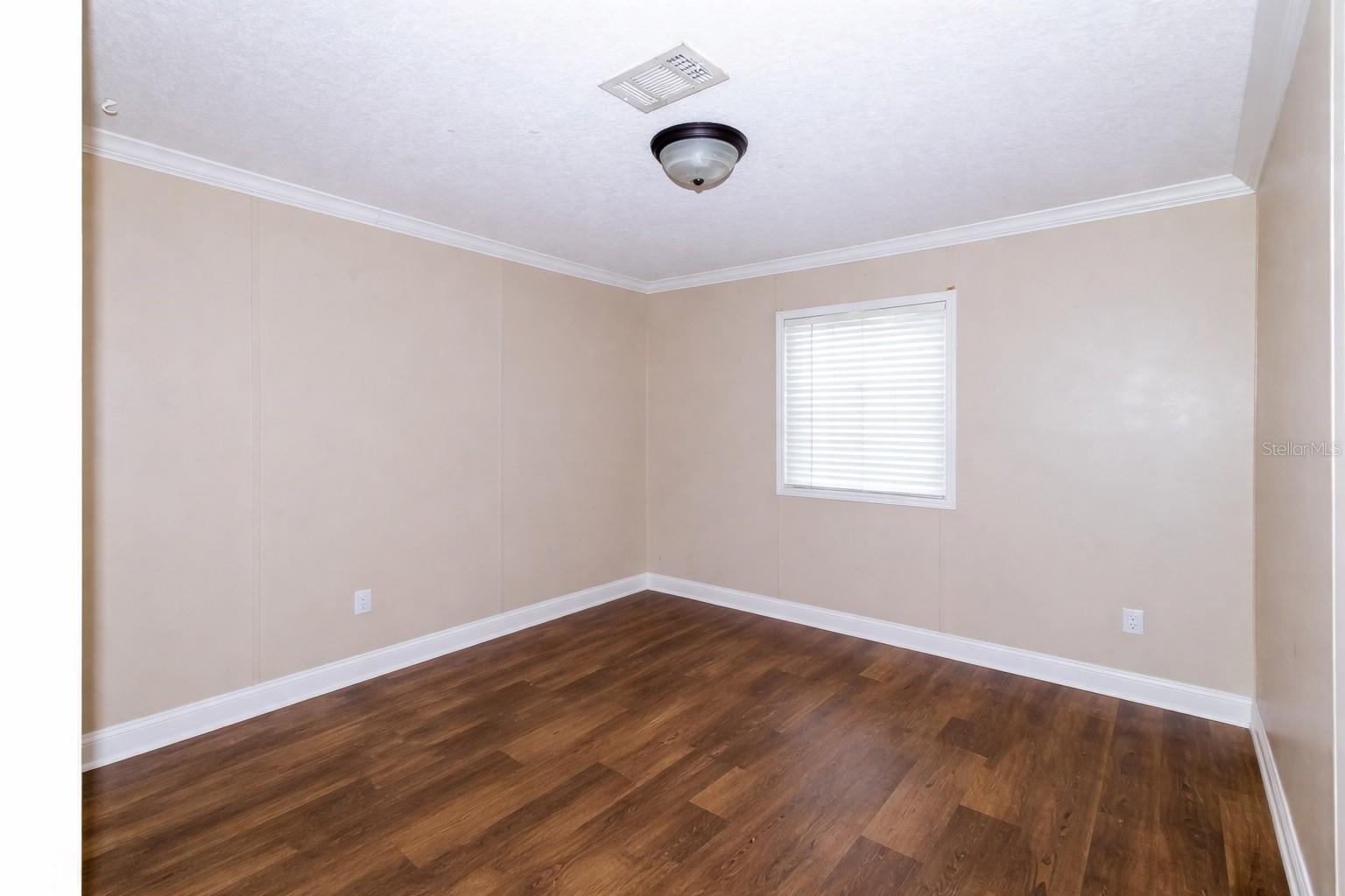 LAKE TROPICANA RANCHETTES - Residential