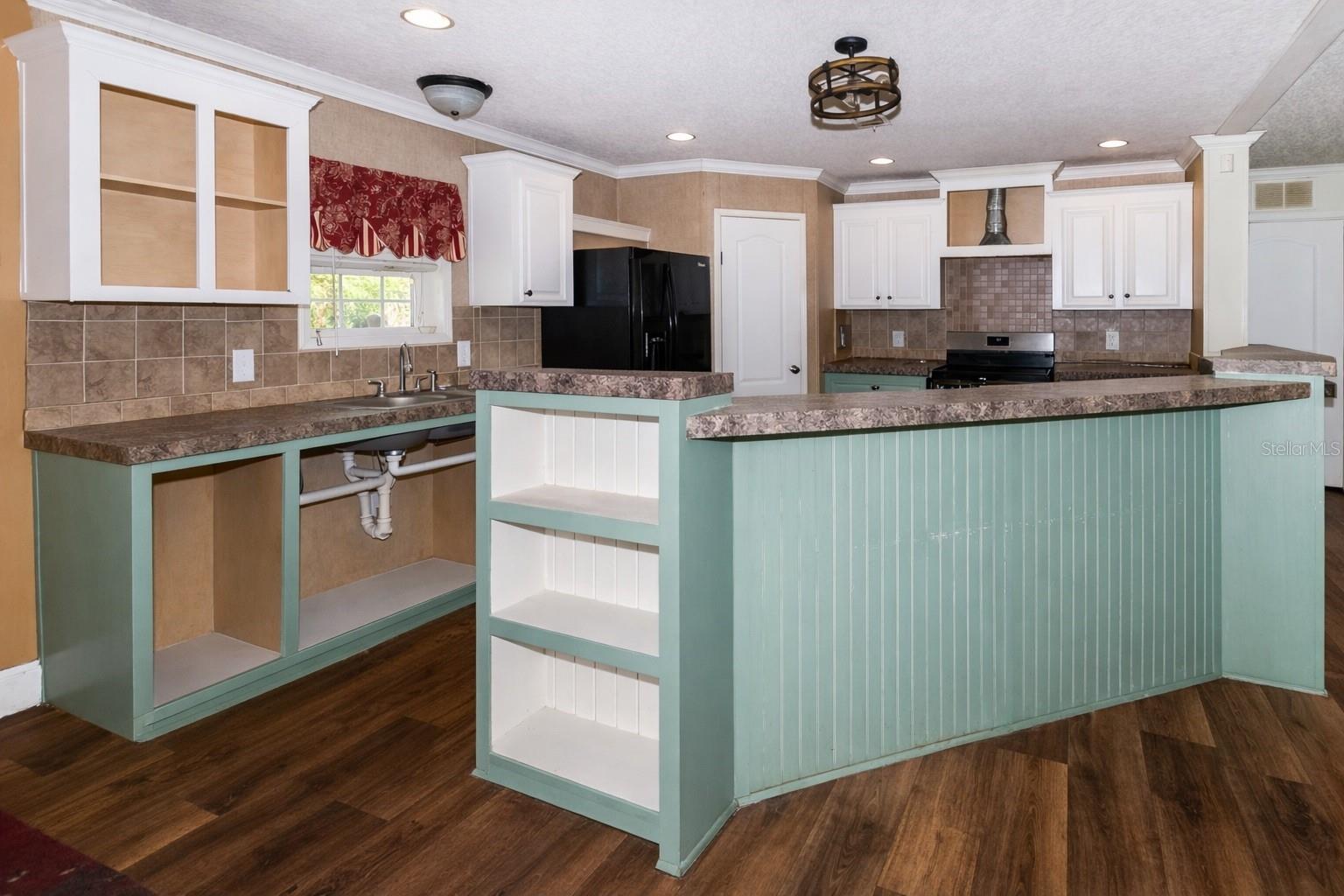 LAKE TROPICANA RANCHETTES - Residential