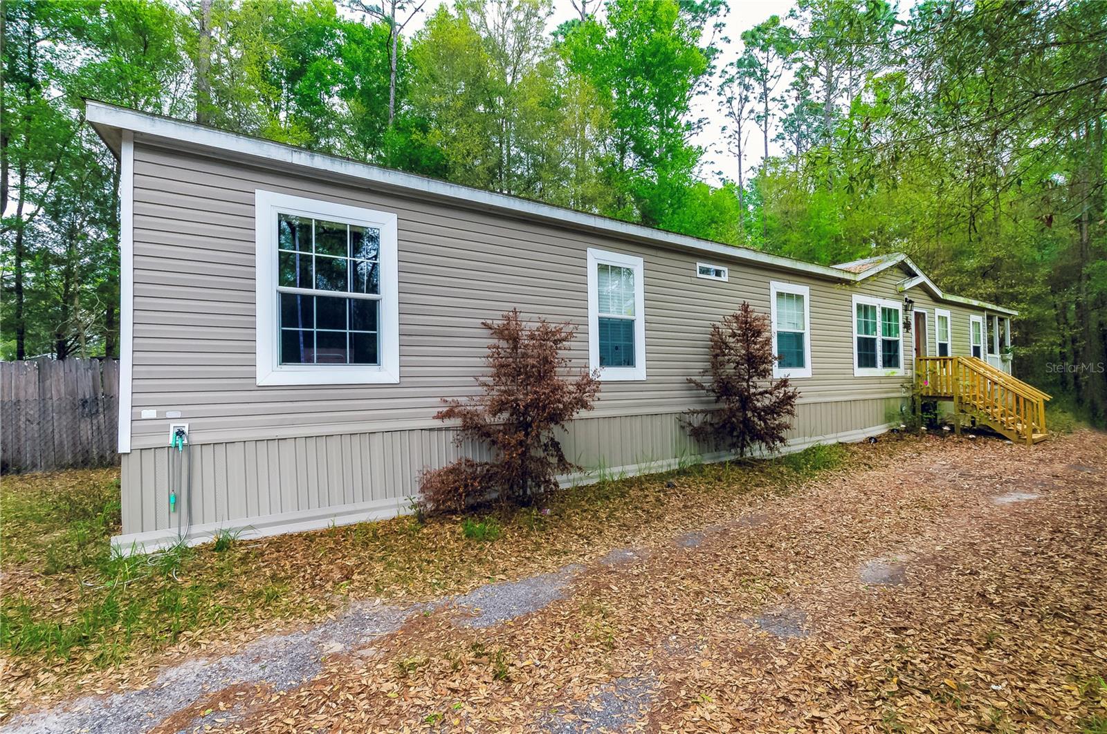 LAKE TROPICANA RANCHETTES - Residential