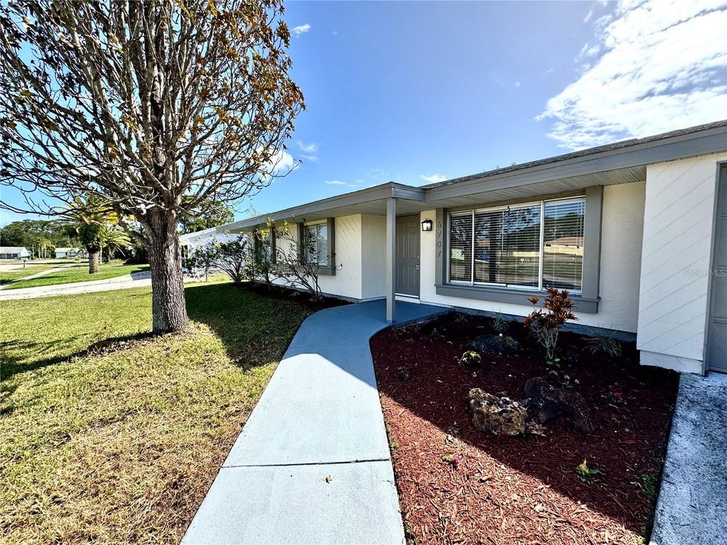 Photo of 6707 Carovel Avenue, North Port, FL 34287 (MLS # A4667389)