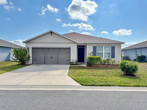 Photo of 943 Summer Glen Drive, Winter Haven, FL 33880 (MLS # TB8452032)