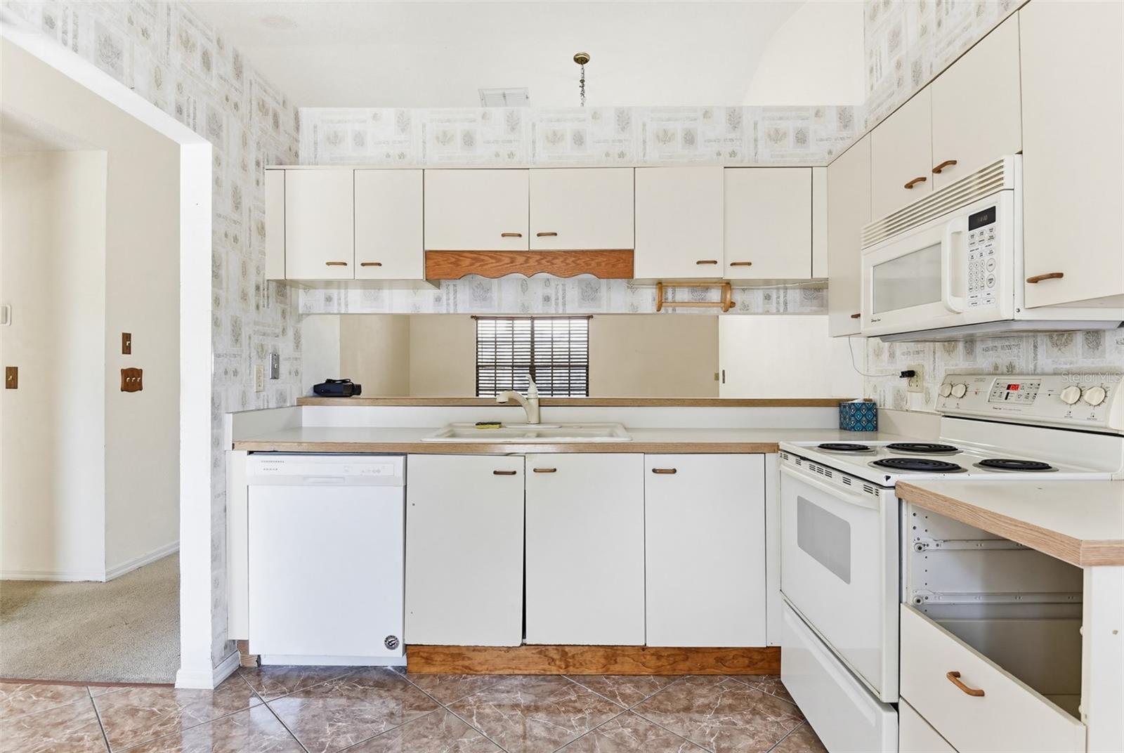 GATEWOOD UNIT 02 - Residential