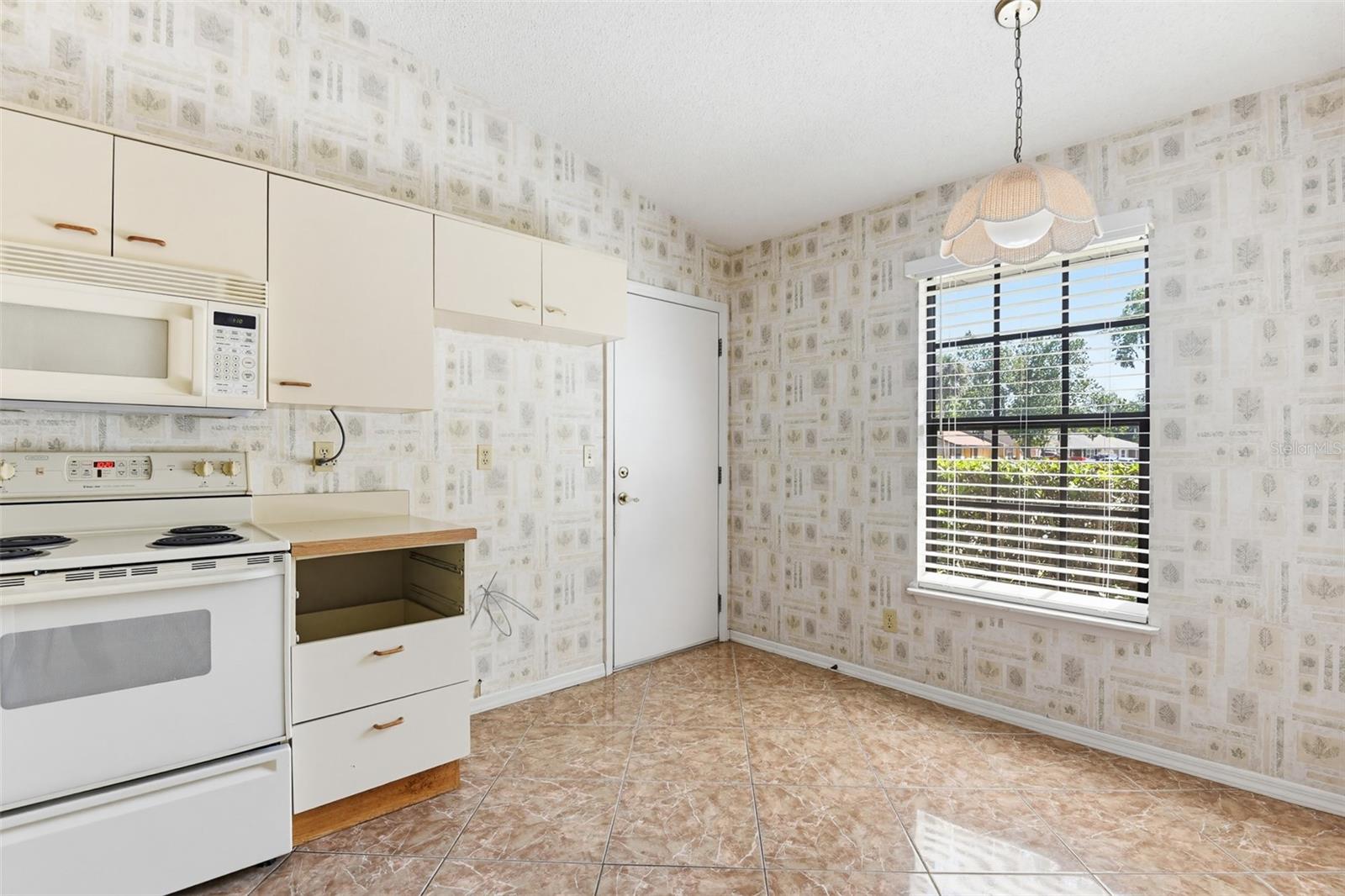 GATEWOOD UNIT 02 - Residential