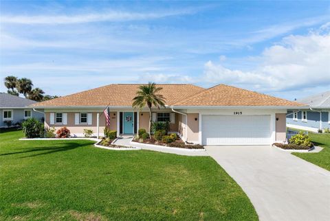 1915 PEBBLE BEACH COURT VENICE FL 34293