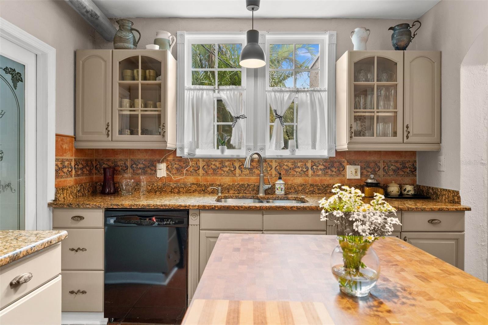 OAK RIDGE - Residential