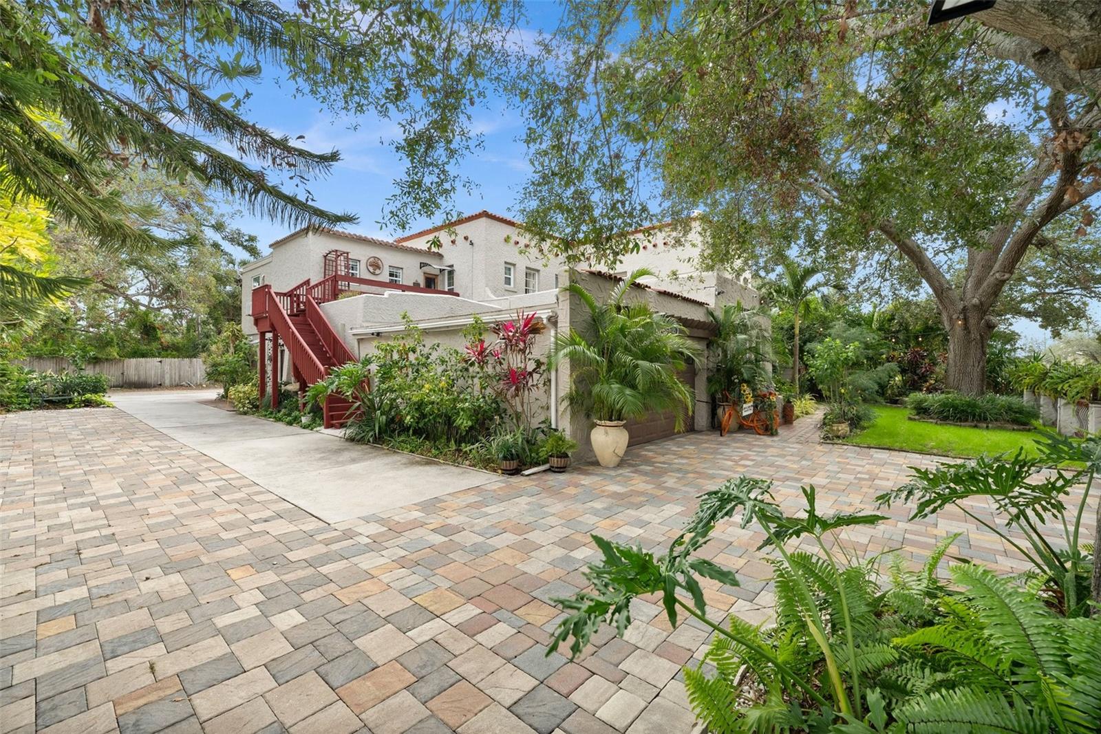 OAK RIDGE - Residential