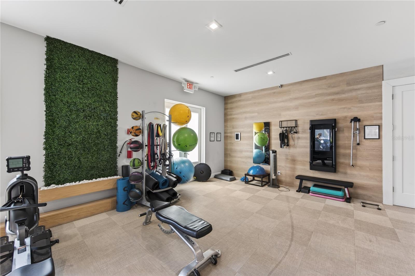 ROSEDALE ADD PH I - Residential Lease