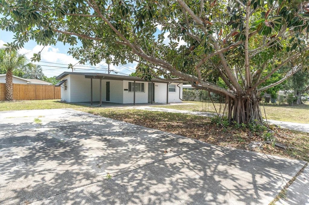 Photo of 450 Davison Avenue NE, St Petersburg, FL 33703 (MLS # TB8516464)