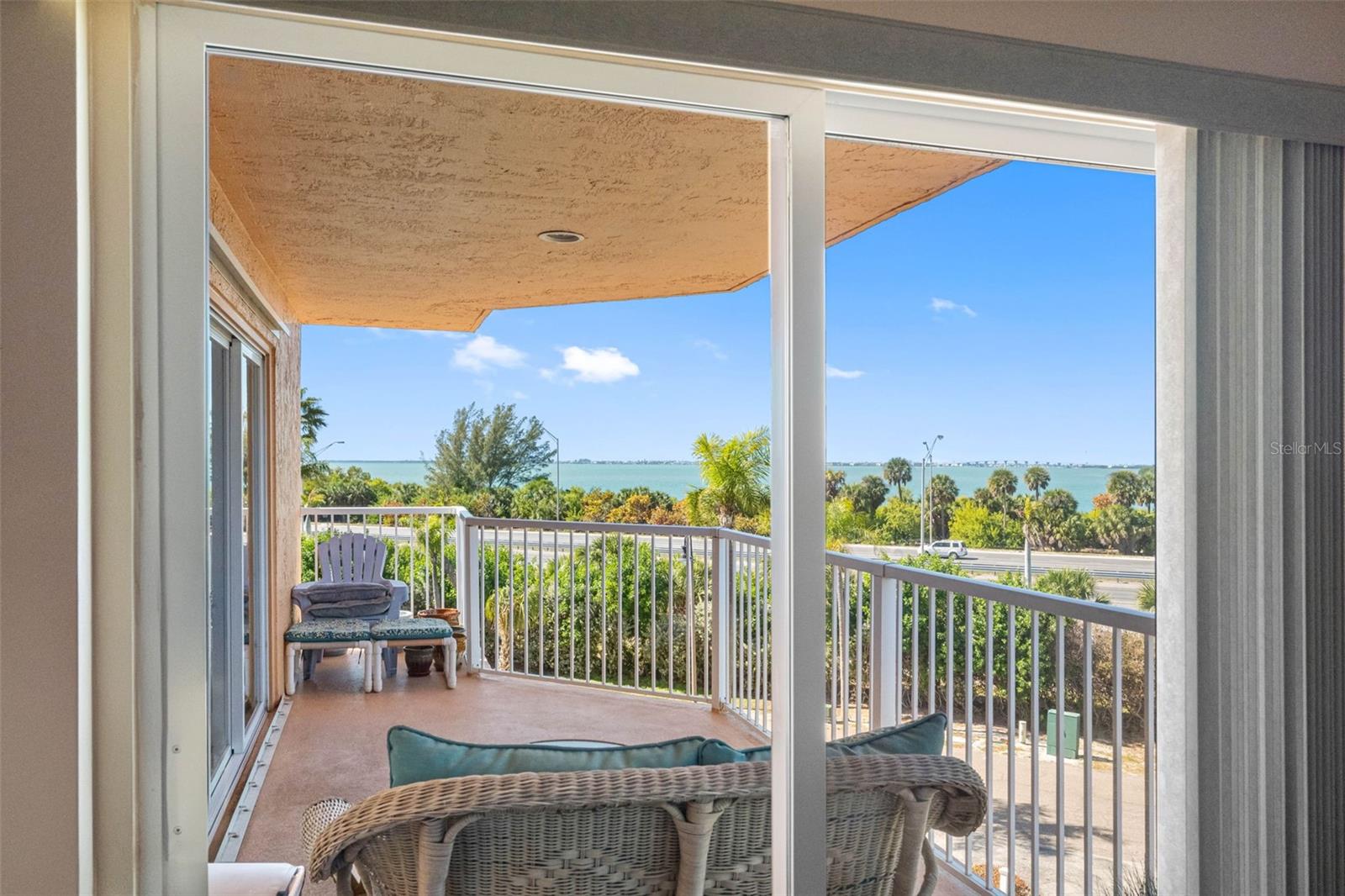 SOUTH BAY CONDO - Residential