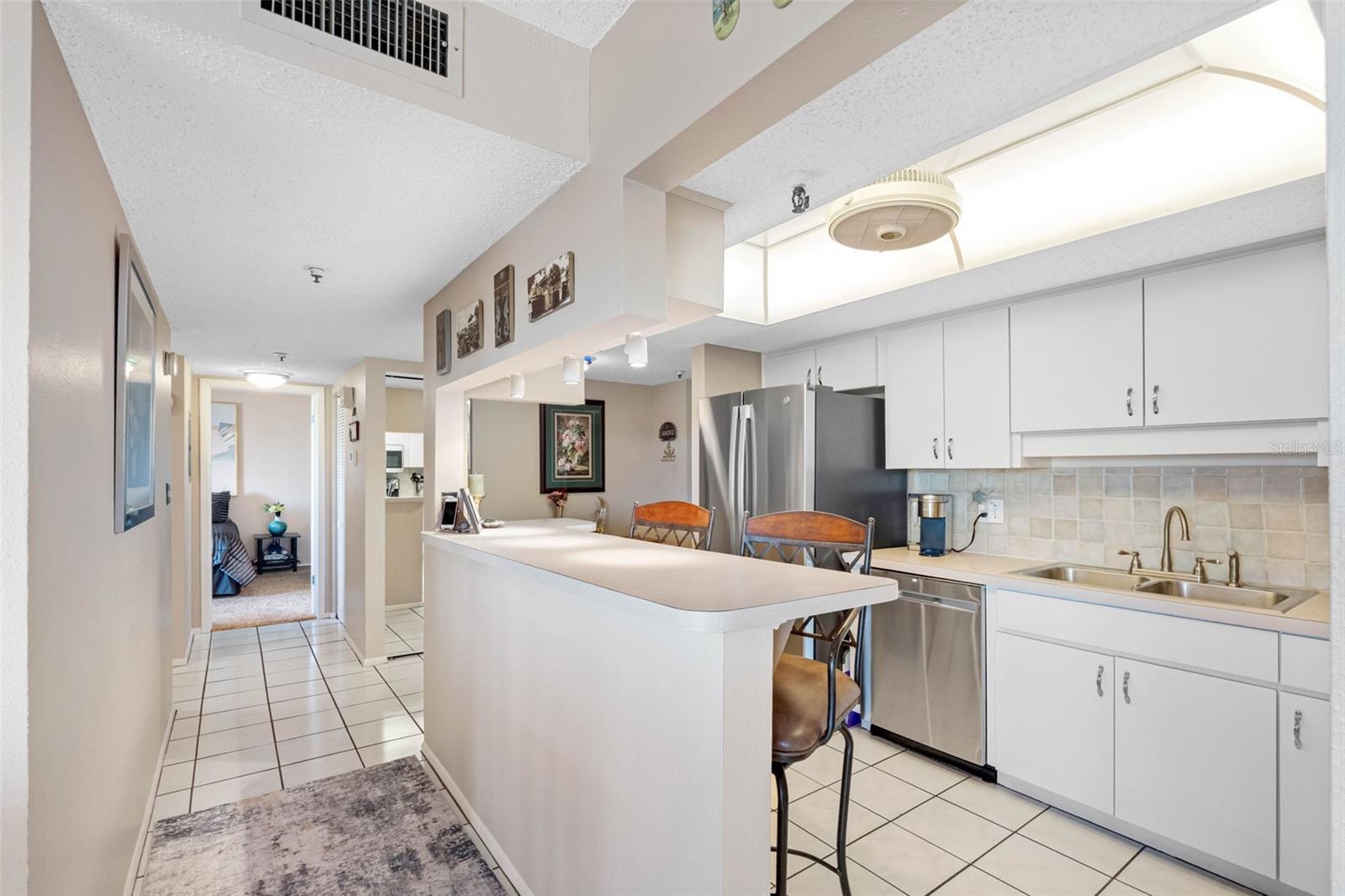 SOUTH BAY CONDO - Residential