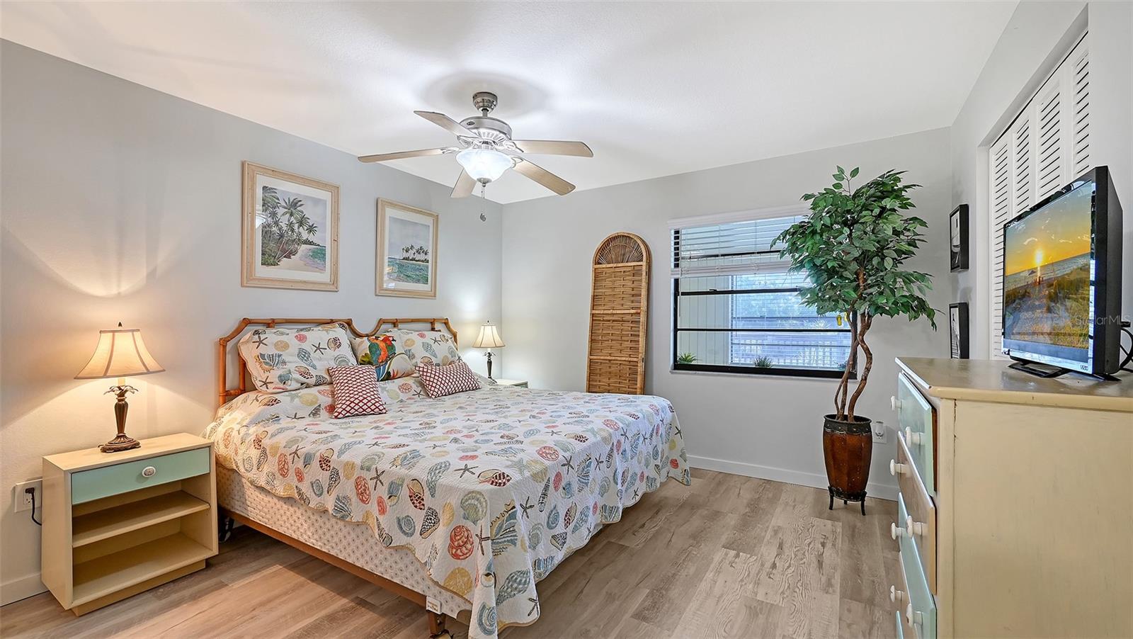 CASTT-AWAY OF NOKOMIS - Residential Lease