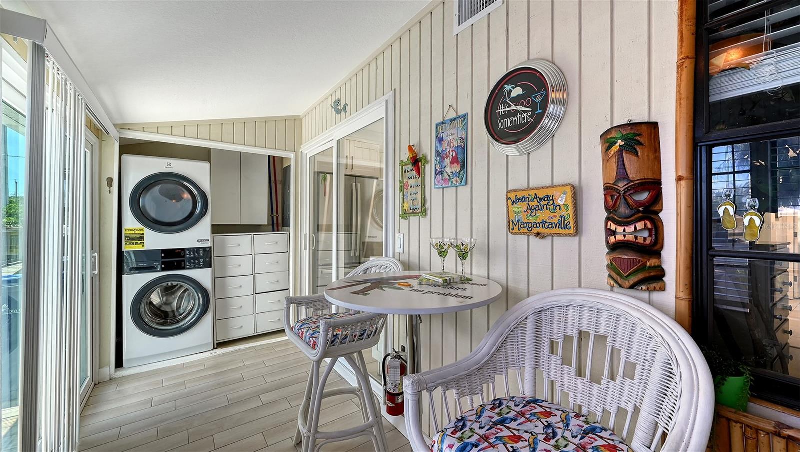 CASTT-AWAY OF NOKOMIS - Residential Lease