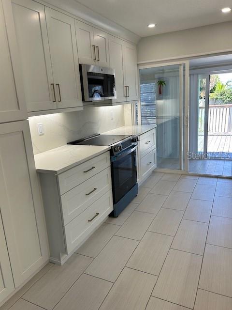 CASTT-AWAY OF NOKOMIS - Residential Lease