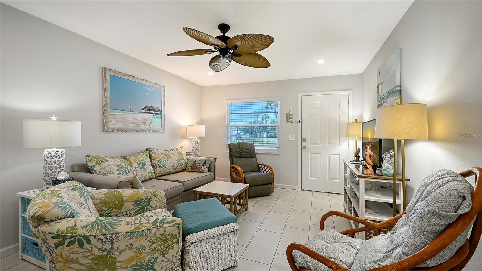 CASTT-AWAY OF NOKOMIS - Residential Lease