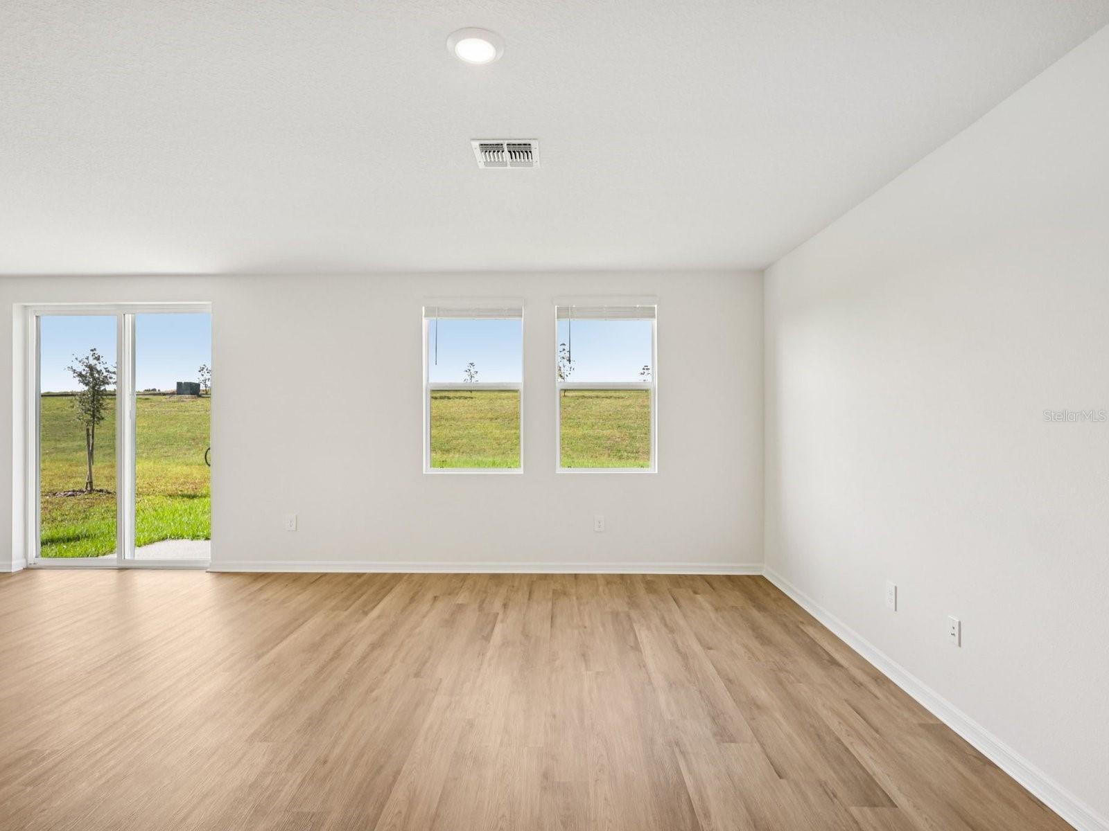 BENTON HILLS - Residential