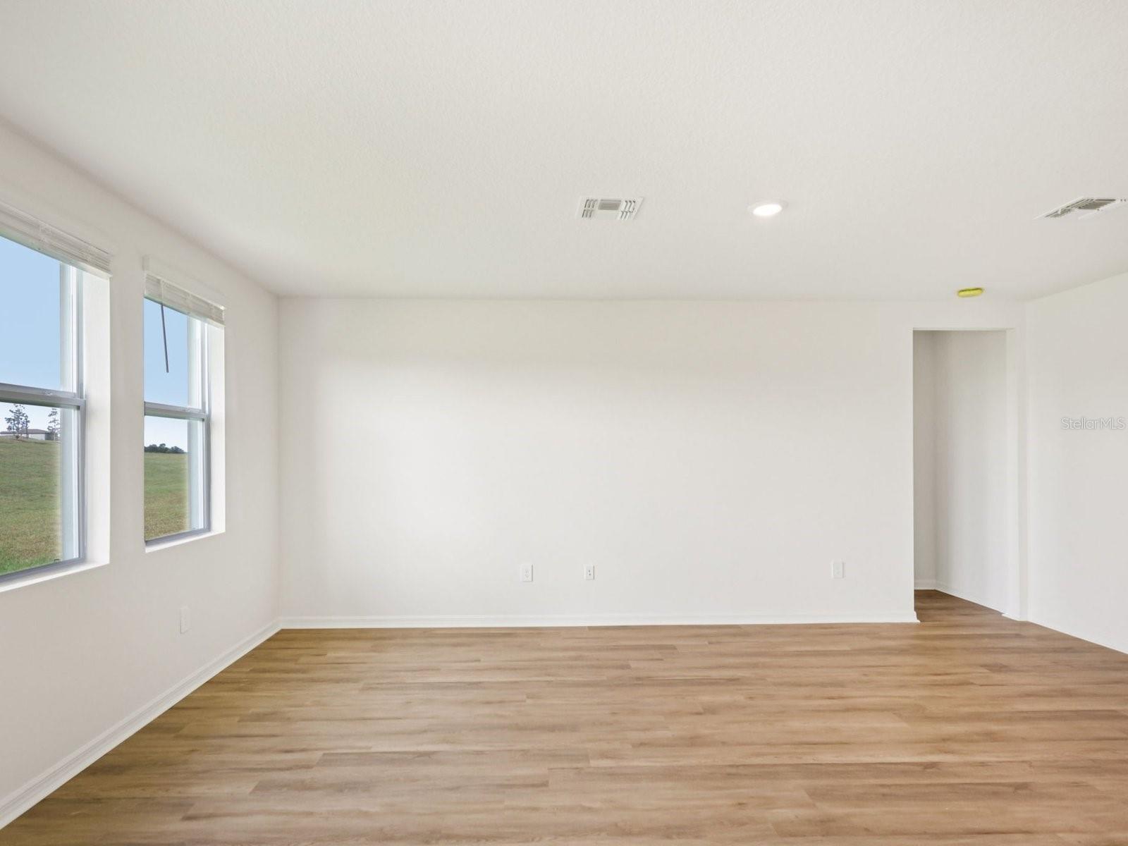 BENTON HILLS - Residential