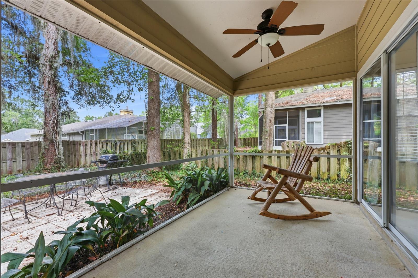 COLONY PARK - Residential