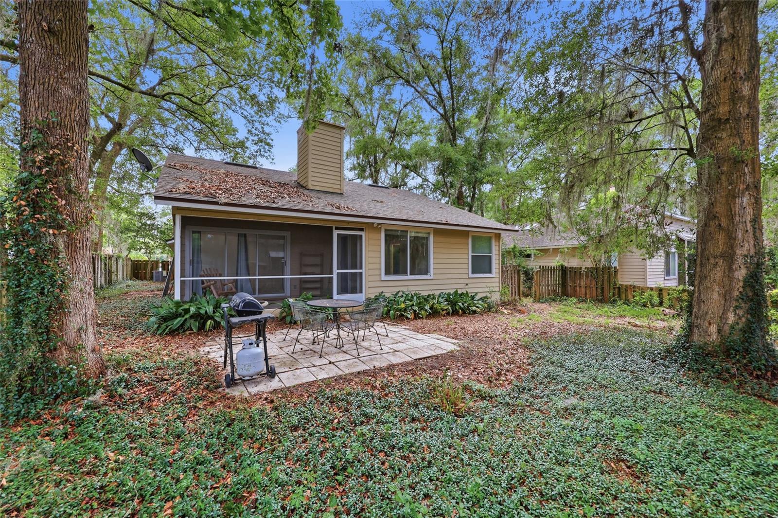 COLONY PARK - Residential