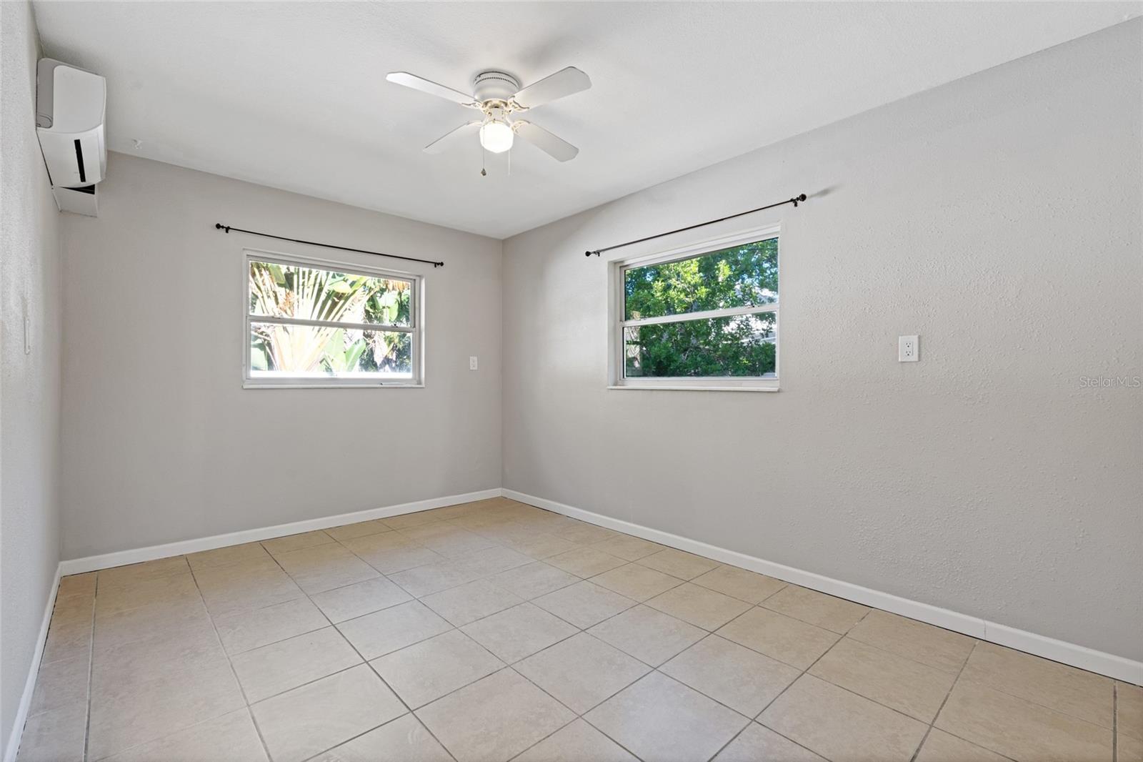 SHORE ACRES OVERLOOK SEC - Residential