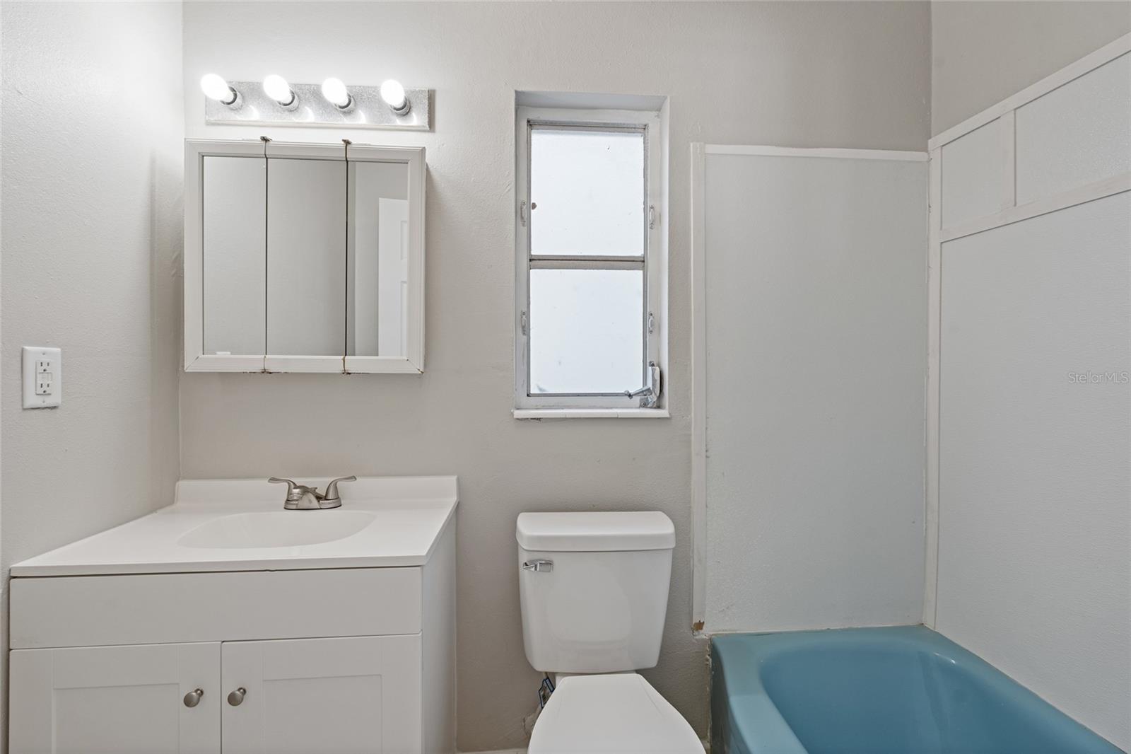 SHORE ACRES OVERLOOK SEC - Residential