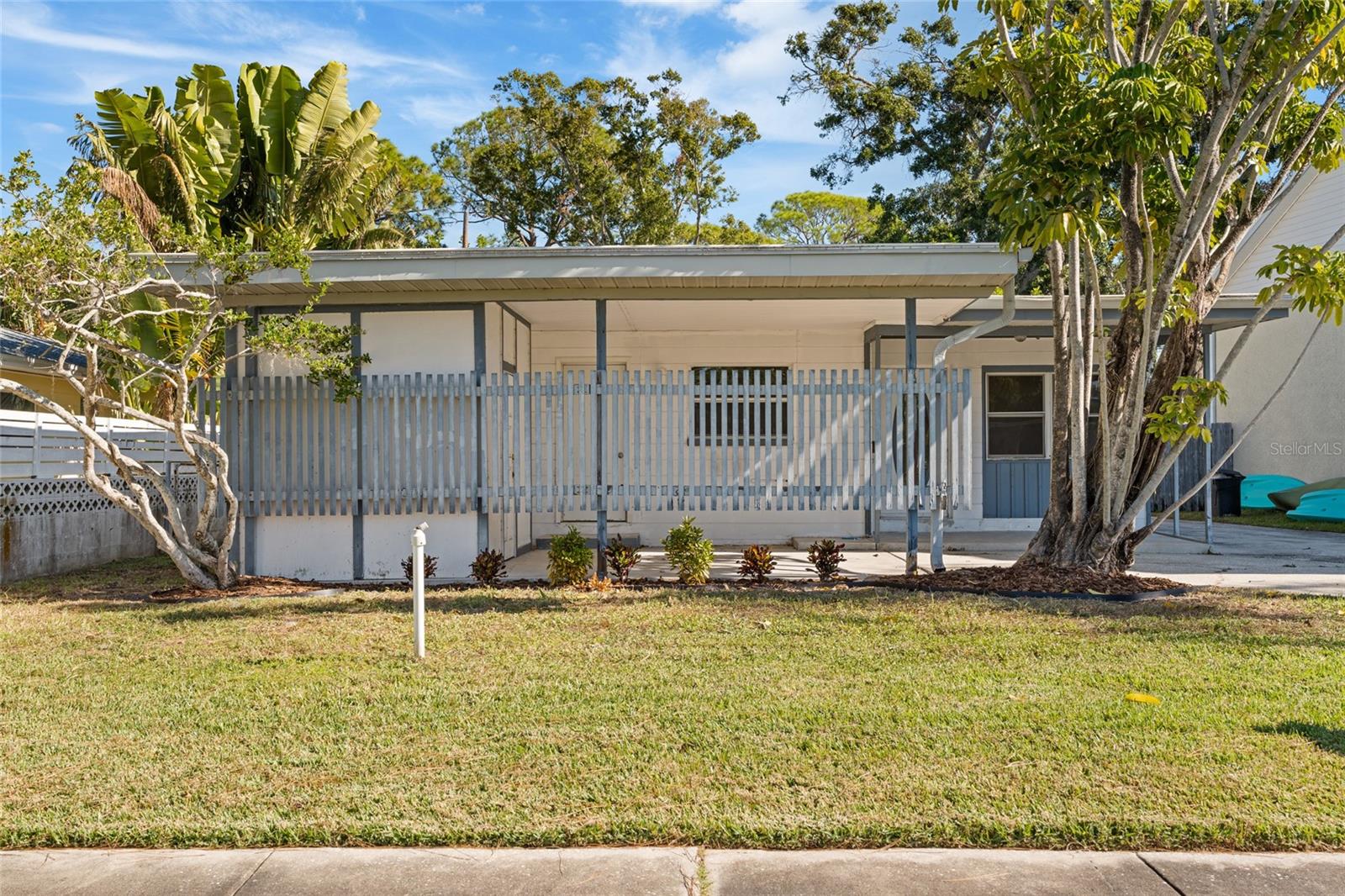 SHORE ACRES OVERLOOK SEC - Residential