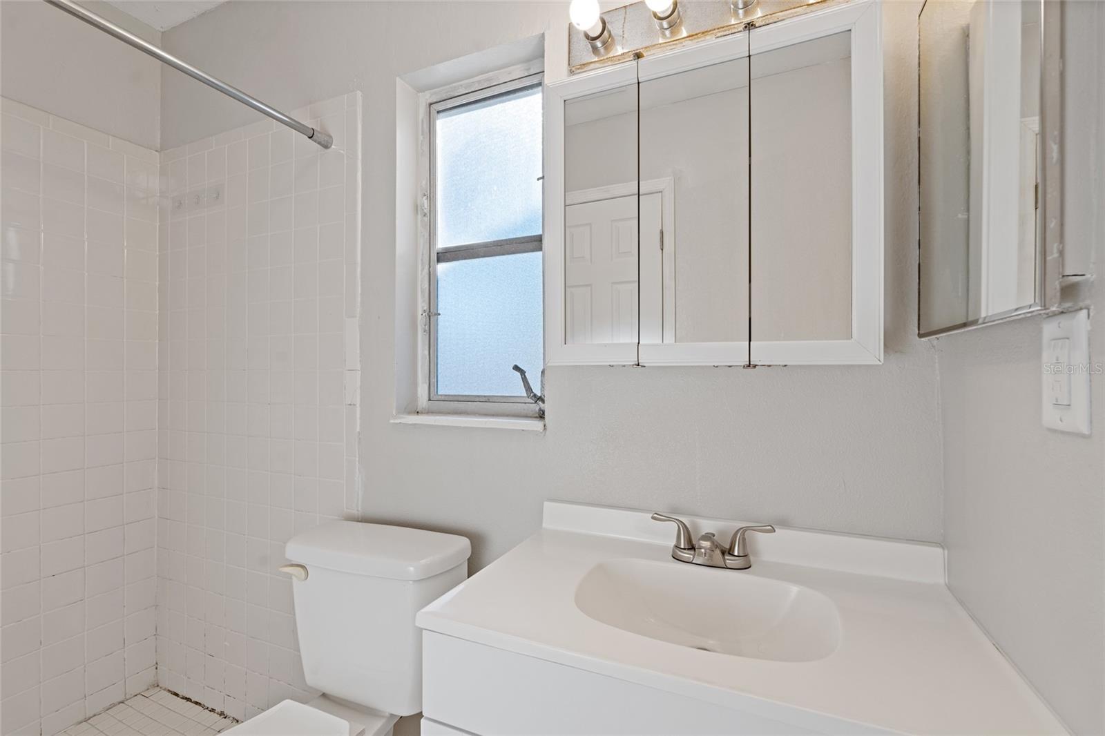 SHORE ACRES OVERLOOK SEC - Residential