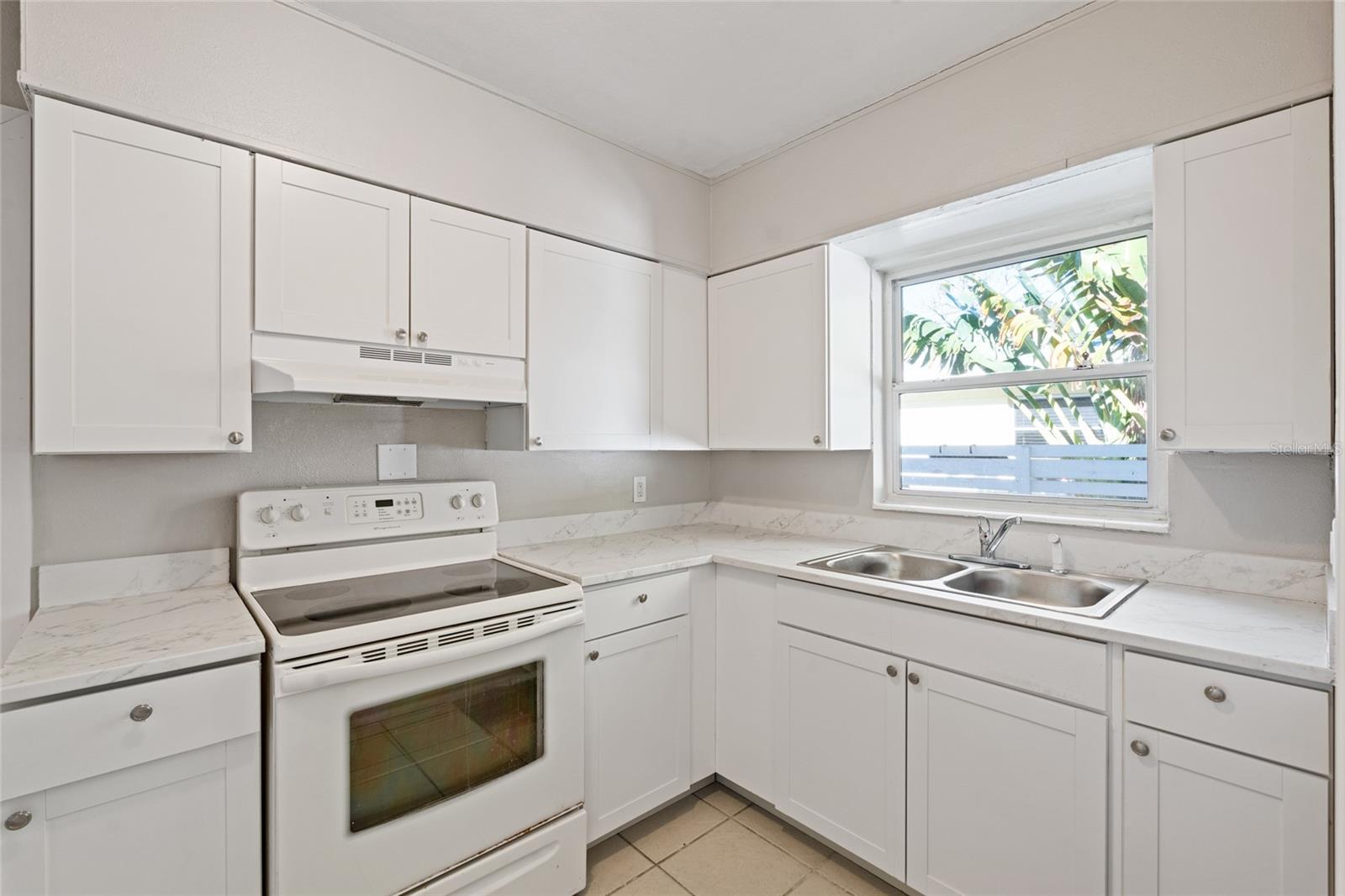 SHORE ACRES OVERLOOK SEC - Residential