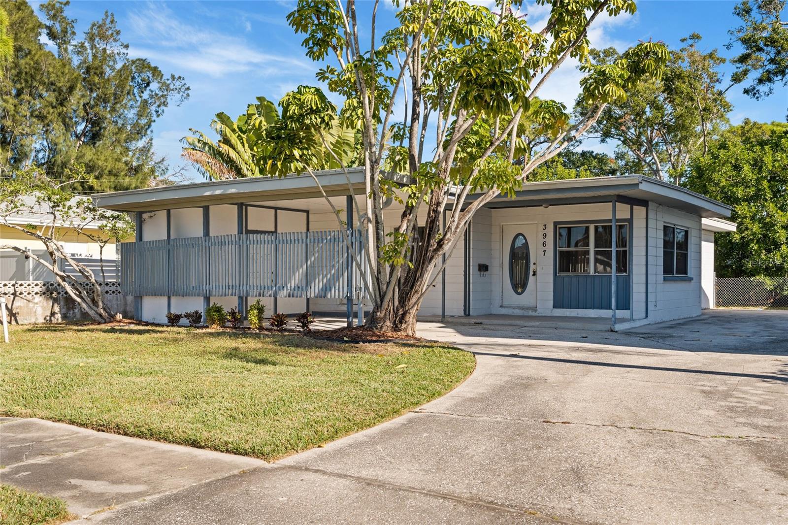 SHORE ACRES OVERLOOK SEC - Residential