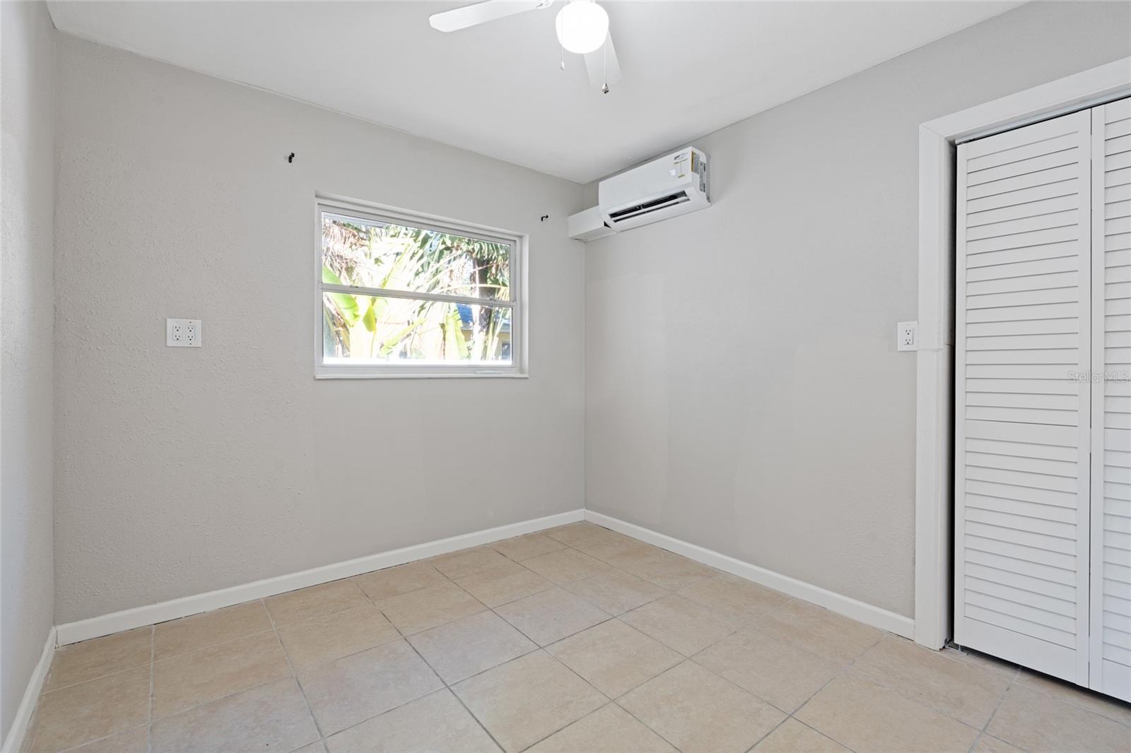 SHORE ACRES OVERLOOK SEC - Residential